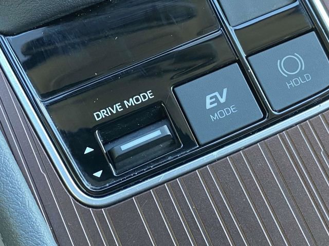 Used 2022 Toyota Sienna XLE image 31