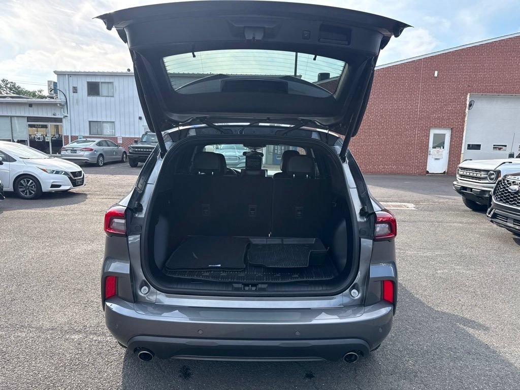 Certified 2024 Ford Escape ST-Line w/ Tech Pack #1 FWD image 10