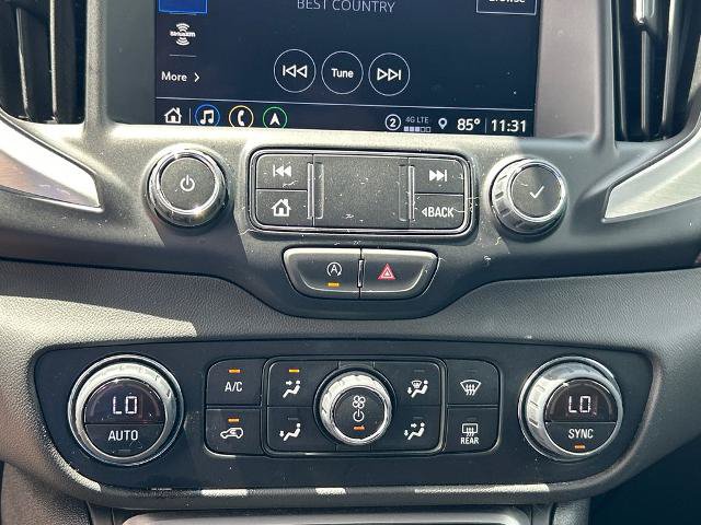 Used 2024 GMC Terrain SLE w/ Driver Convenience Package FWD image 19