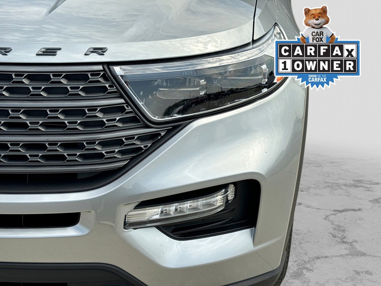 Certified 2023 Ford Explorer XLT w/ Equipment Group 202A AWD/4WD image 9