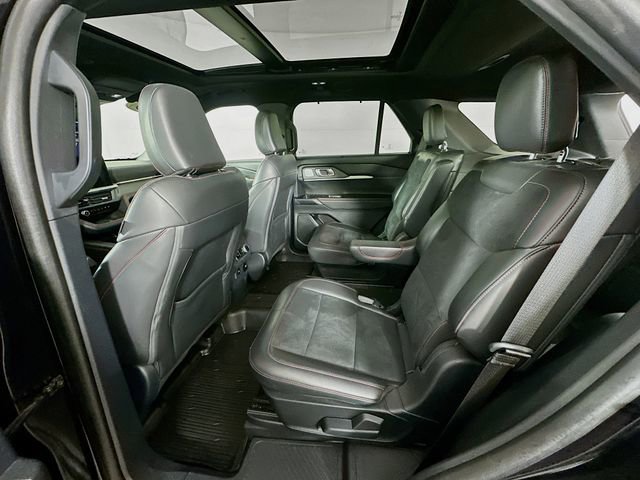 Certified 2025 Ford Explorer ST AWD/4WD image 32
