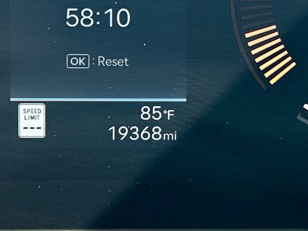 Used 2025 Hyundai Sonata SEL FWD image 23