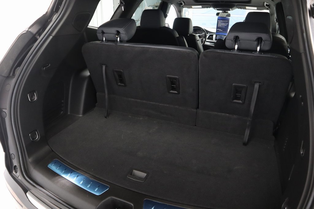 Used 2023 Buick Enclave Essence w/ Experience Buick Package image 17