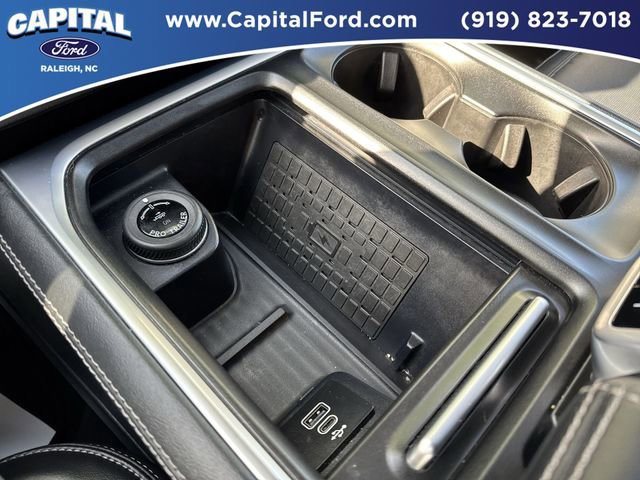 Certified 2025 Ford Expedition Max Platinum image 32