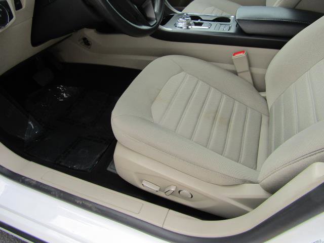 Certified 2019 Ford Fusion SE FWD image 15