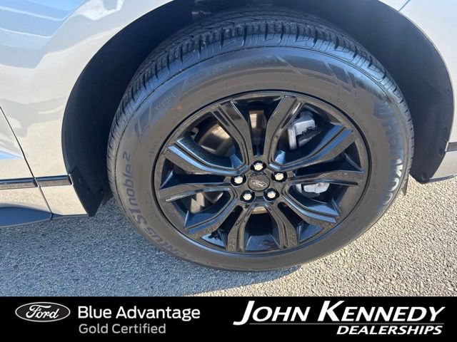 Certified 2022 Ford Edge SE w/ Black Appearance Package AWD/4WD image 5