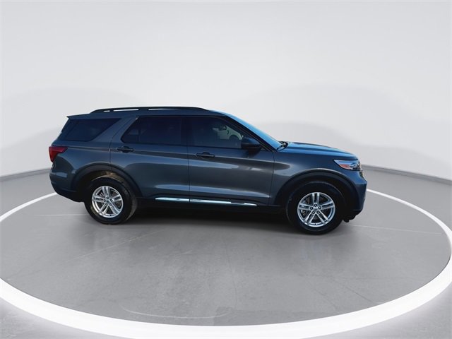 Certified 2023 Ford Explorer XLT image 4