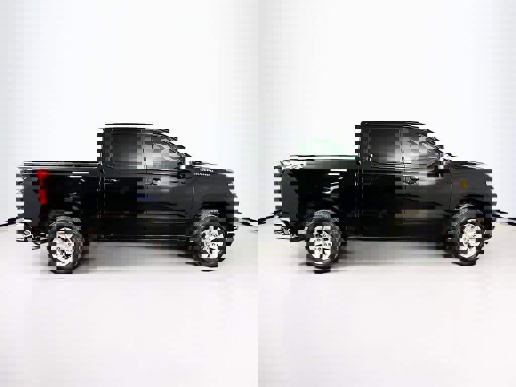 Used 2025 Chevrolet Silverado 1500 LT image 6