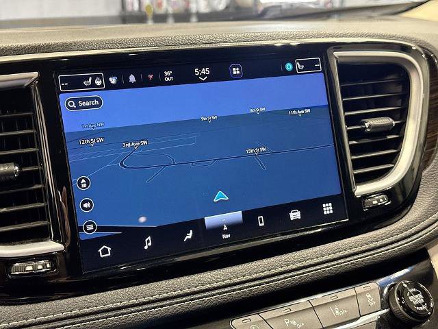 Used 2023 Chrysler Pacifica Limited image 11