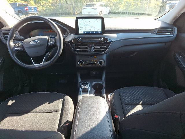 Certified 2025 Ford Escape Active w/ Cold Weather Package FWD image 18