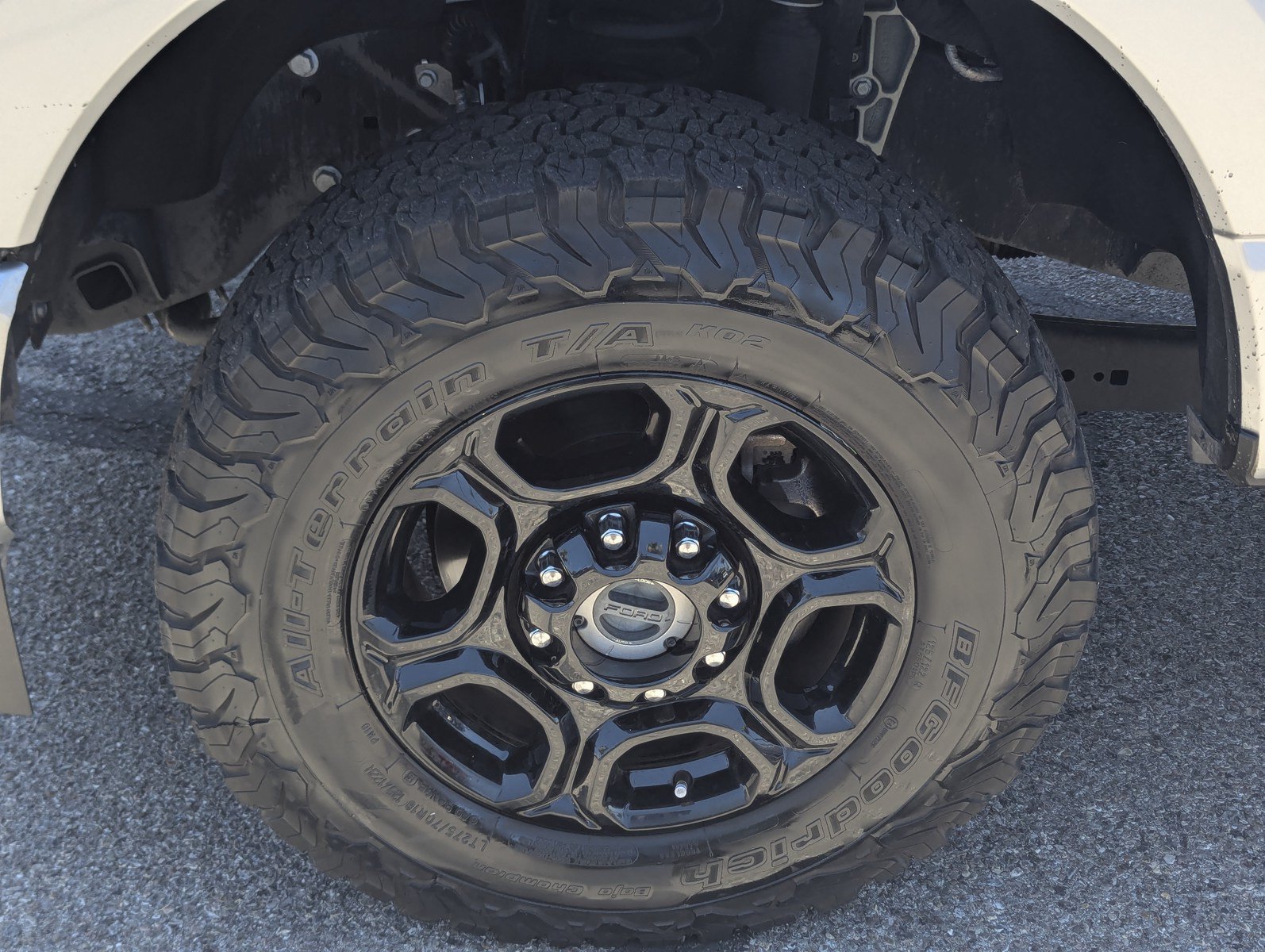 Certified 2023 Ford F250 XL w/ STX Appearance Package AWD/4WD image 7
