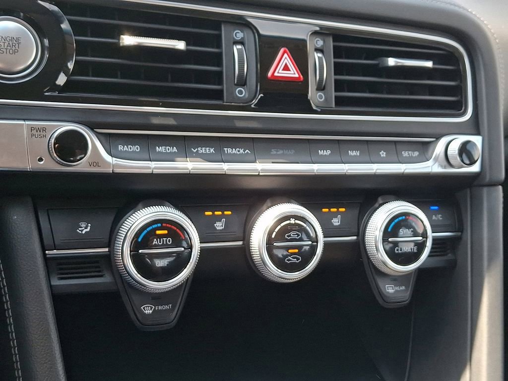 Used 2021 Genesis G70 2.0T w/ Elite Package image 16