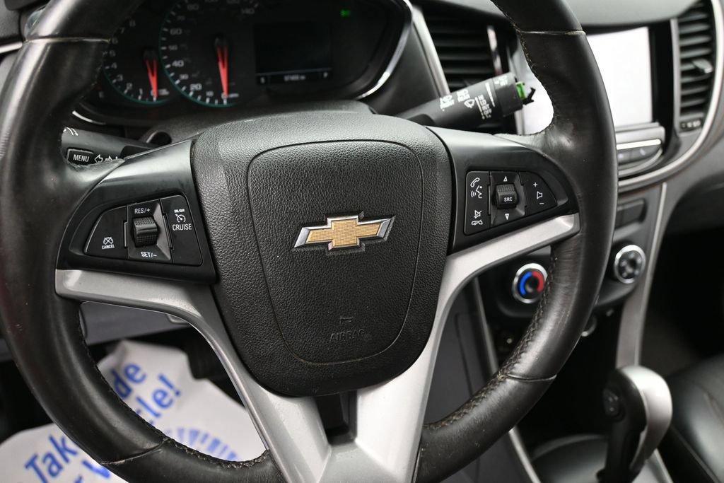 Used 2017 Chevrolet Trax LT w/ Driver Confidence Package FWD image 12