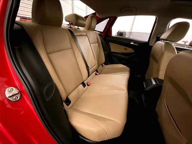 Used 2019 Volkswagen Jetta SEL w/ Cold Weather Package FWD image 26