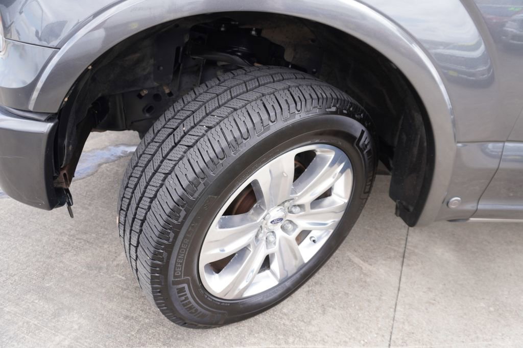 Certified 2020 Ford Edge Titanium FWD image 32