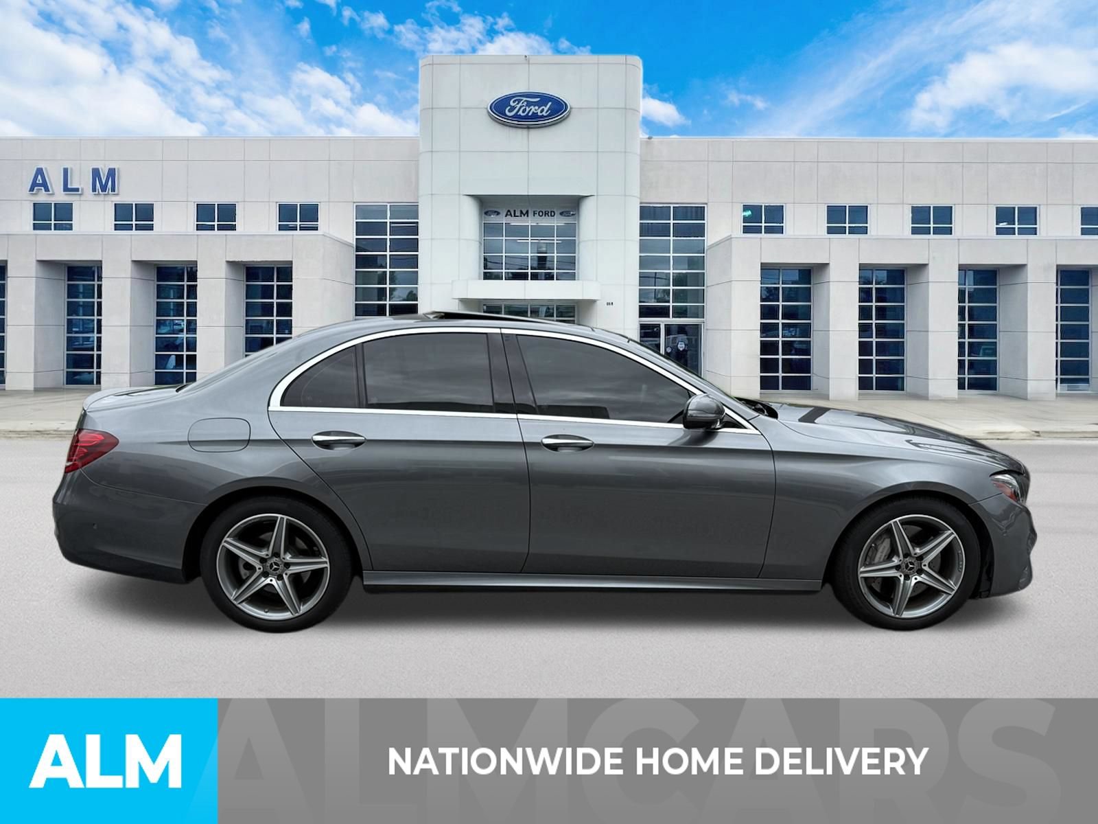 Used 2019 Mercedes-Benz E 300 image 4