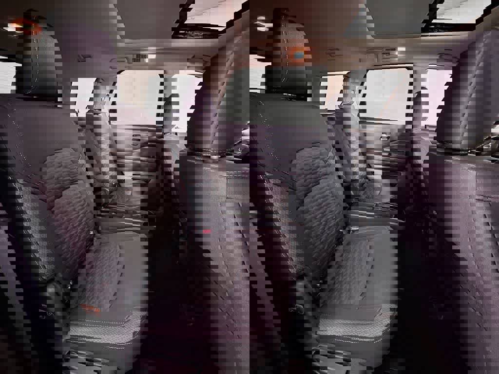 Used 2022 Nissan Pathfinder SV w/ SV Premium Package FWD image 33