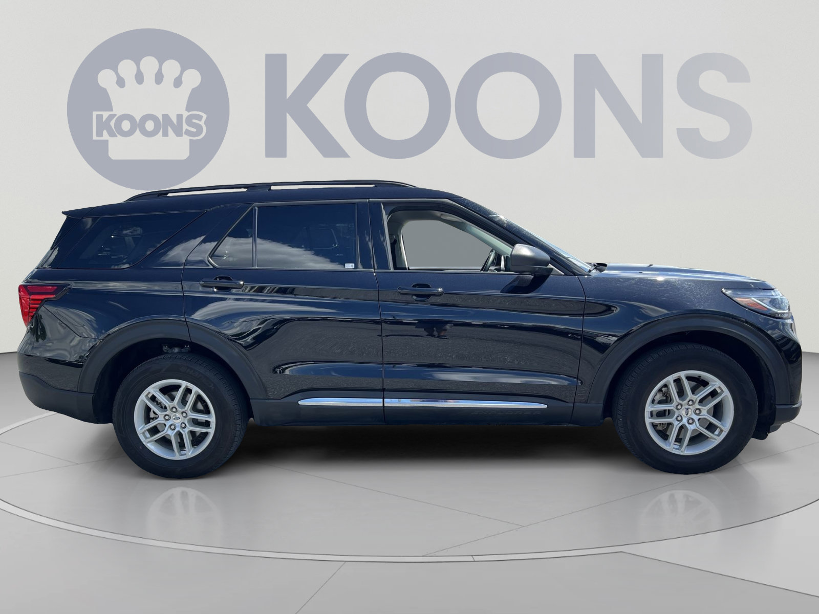 Certified 2025 Ford Explorer Active AWD/4WD image 8