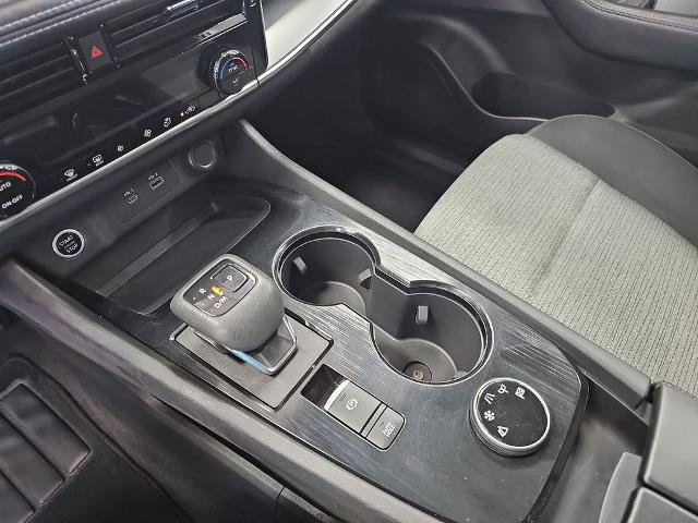 Used 2022 Nissan Rogue SV AWD/4WD image 22