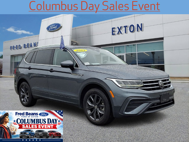 Used 2023 Volkswagen Tiguan SE w/ Panoramic Sunroof Package AWD/4WD image 1