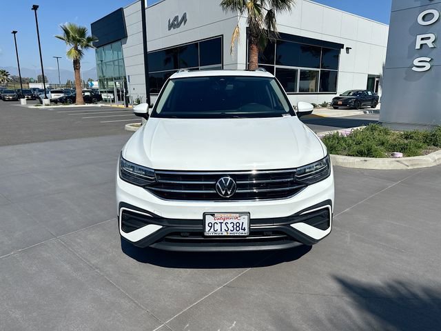 Used 2022 Volkswagen Tiguan SE image 9