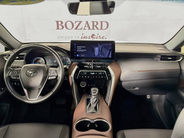 Used 2024 Toyota Venza XLE AWD/4WD image 28
