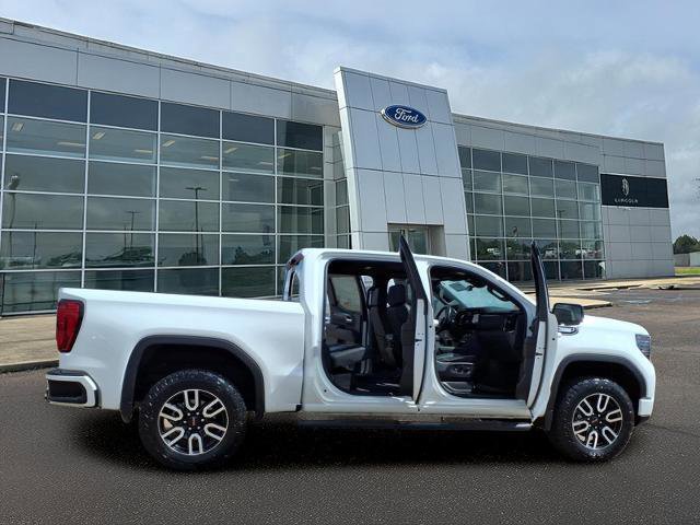 Used 2024 GMC Sierra 1500 AT4 w/ Technology Package image 10