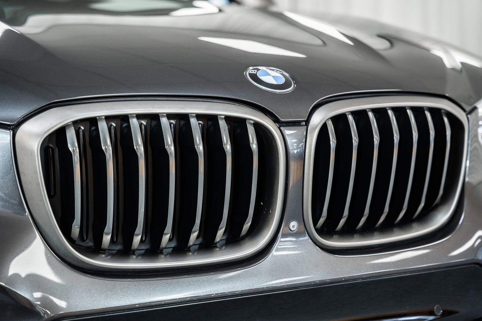 Used 2018 BMW X3 M40i image 14