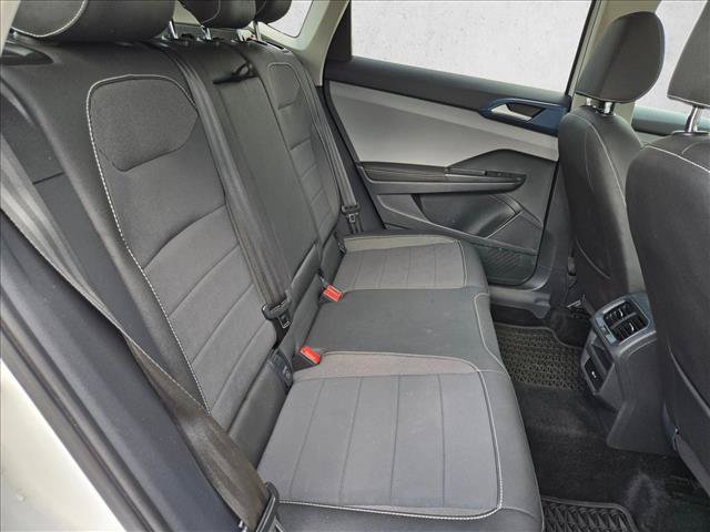 Used 2024 Volkswagen Taos SE w/ Panoramic Sunroof Package FWD image 20