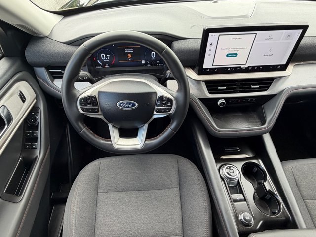 Certified 2025 Ford Explorer Active RWD image 22