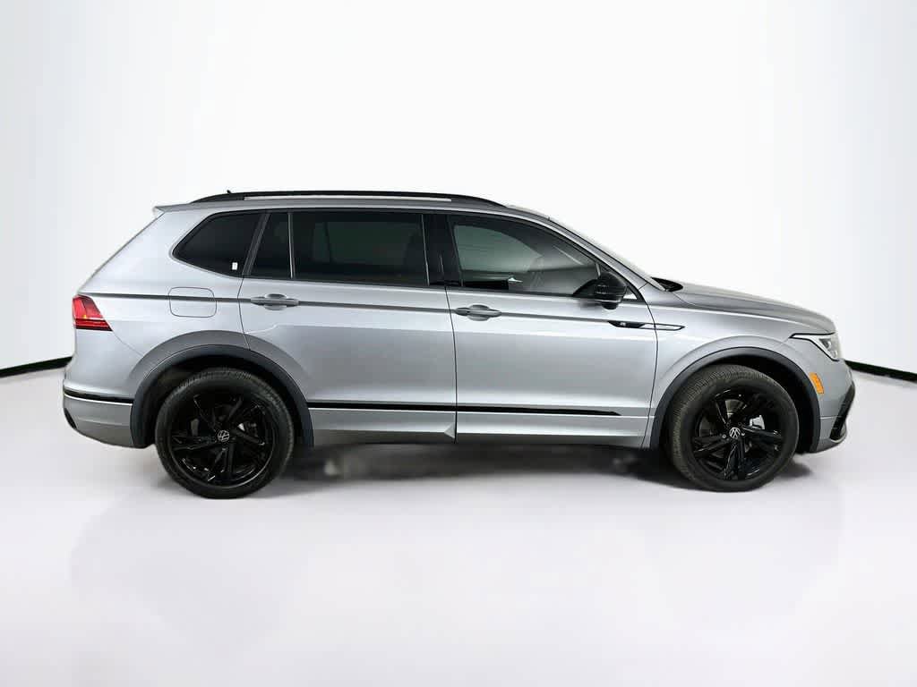 Used 2023 Volkswagen Tiguan SE R-Line AWD/4WD image 25