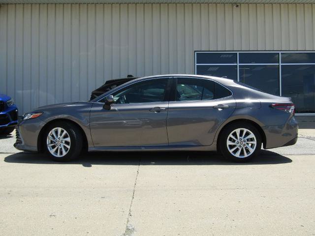 Used 2024 Toyota Camry LE FWD image 10