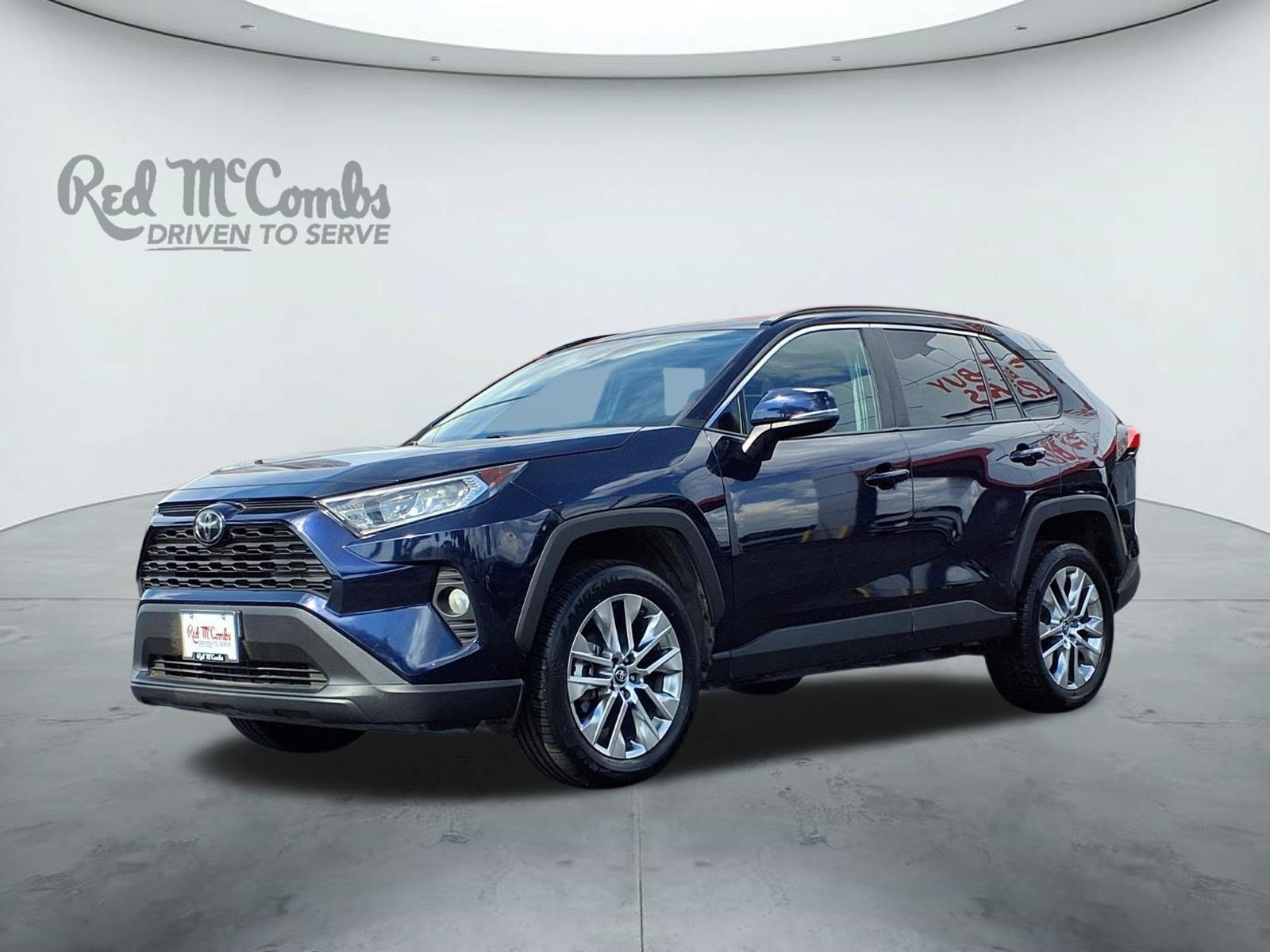 Used 2020 Toyota RAV4 XLE Premium FWD image 1