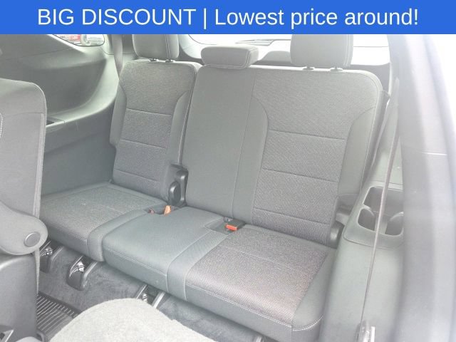Used 2024 Chevrolet Traverse LT w/ LPO, Floor Liner Package FWD image 18