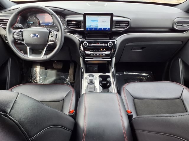 Certified 2024 Ford Explorer ST-Line w/ Class IV Trailer Tow Package AWD/4WD image 11