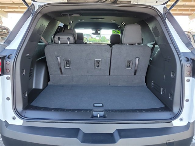 Used 2023 Chevrolet Traverse LT image 29