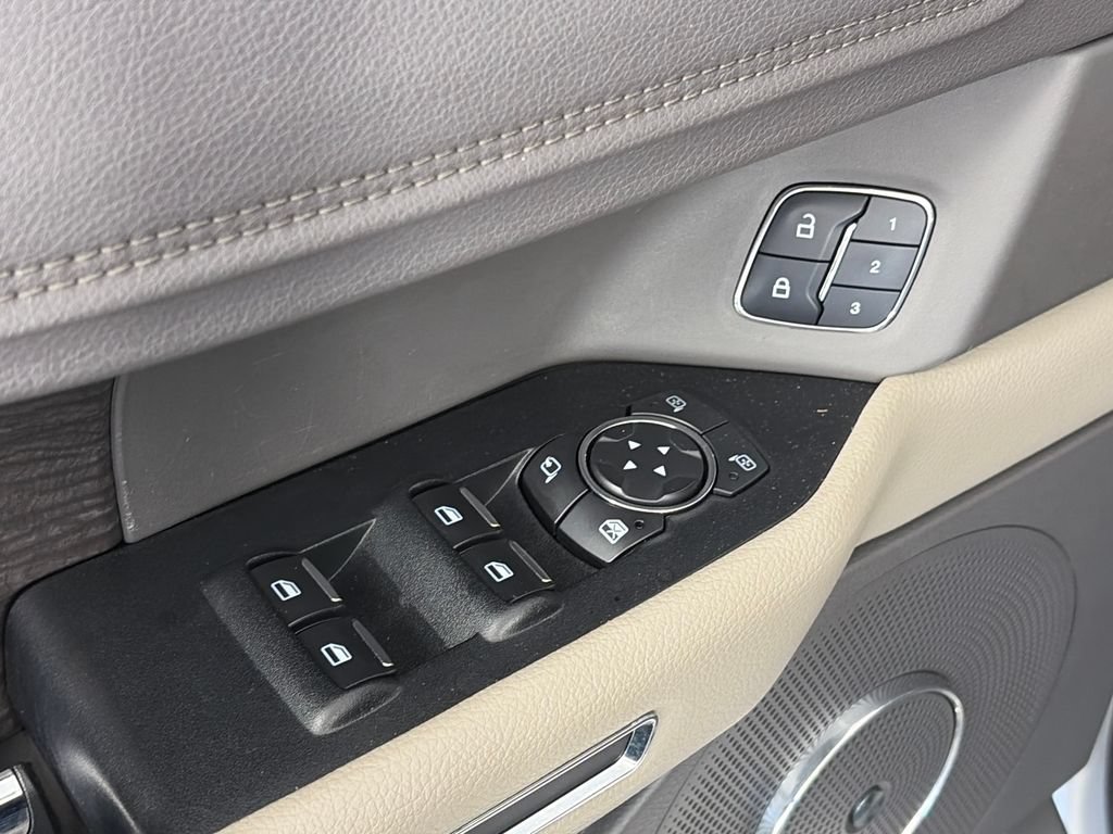 Certified 2018 Ford Expedition Limited w/ Equipment Group 302A AWD/4WD image 25
