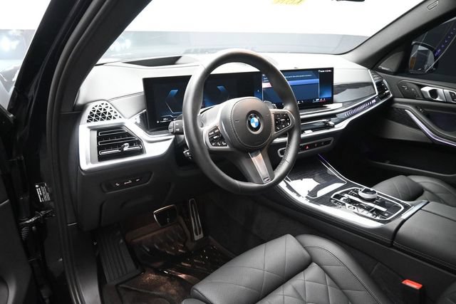 Used 2025 BMW X5 xDrive40i w/ Executive Package AWD/4WD image 9