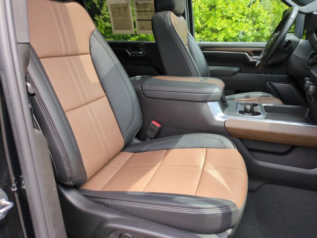 Used 2024 Chevrolet Silverado 2500 High Country w/ High Country Premium Package AWD/4WD image 36