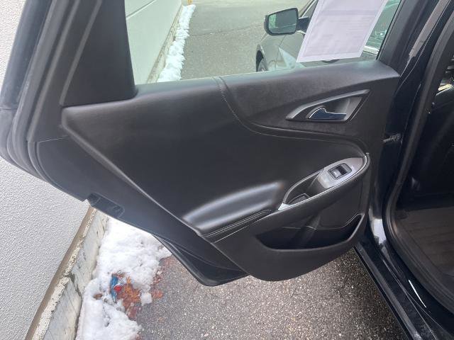 Used 2017 Chevrolet Malibu LT w/ Leather Package image 11