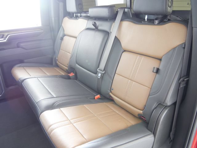 Used 2025 Chevrolet Silverado 3500 High Country w/ Technology Package AWD/4WD image 13