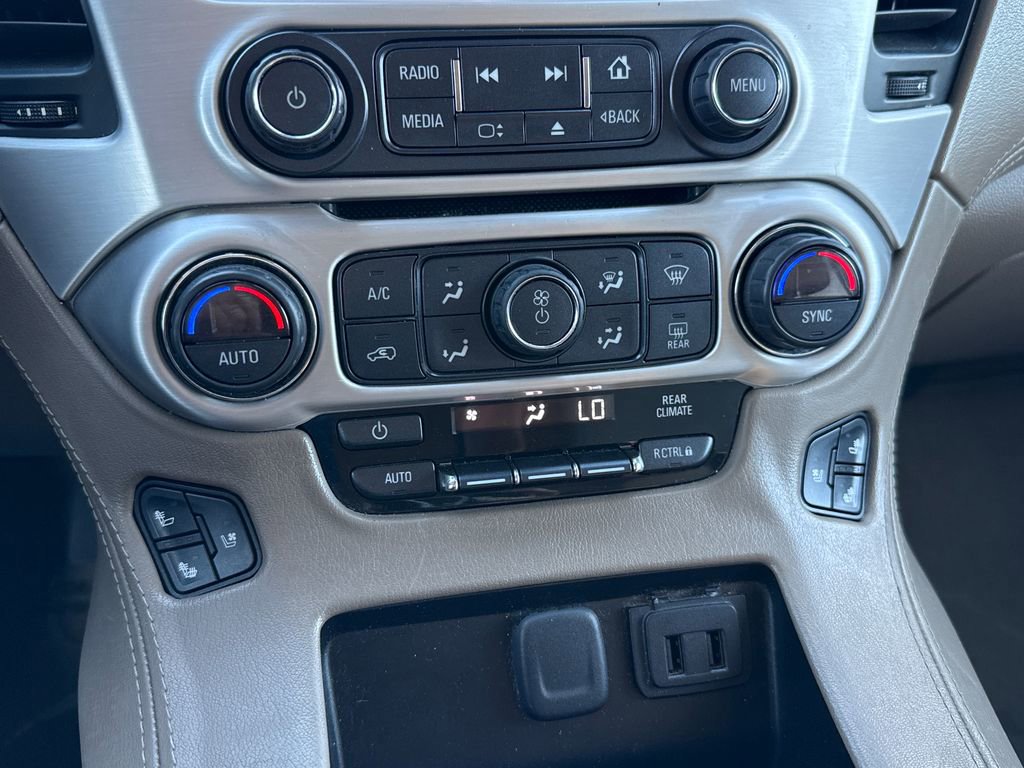 Used 2017 GMC Yukon SLT w/ Premium Edition image 21