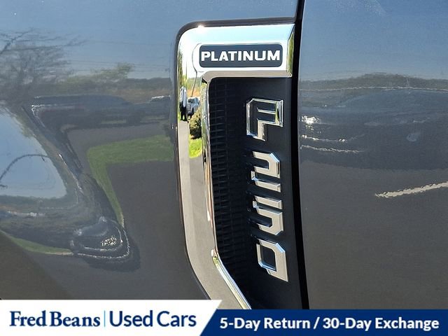Certified 2021 Ford F250 Platinum w/ FX4 Off-Road Package AWD/4WD image 32