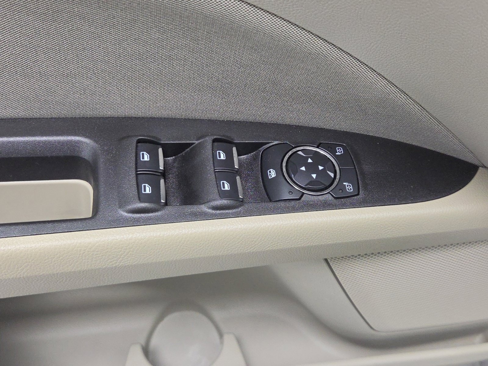 Certified 2020 Ford Fusion SE FWD image 15