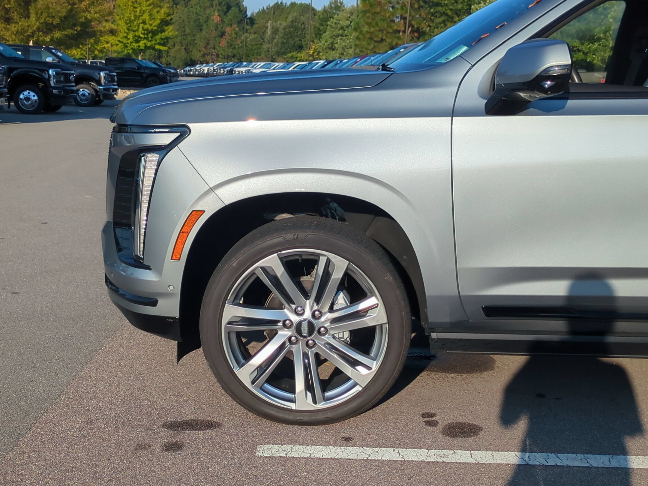 Used 2025 Cadillac Escalade ESV Sport Platinum w/ LPO, Floor Liner Package AWD/4WD image 11