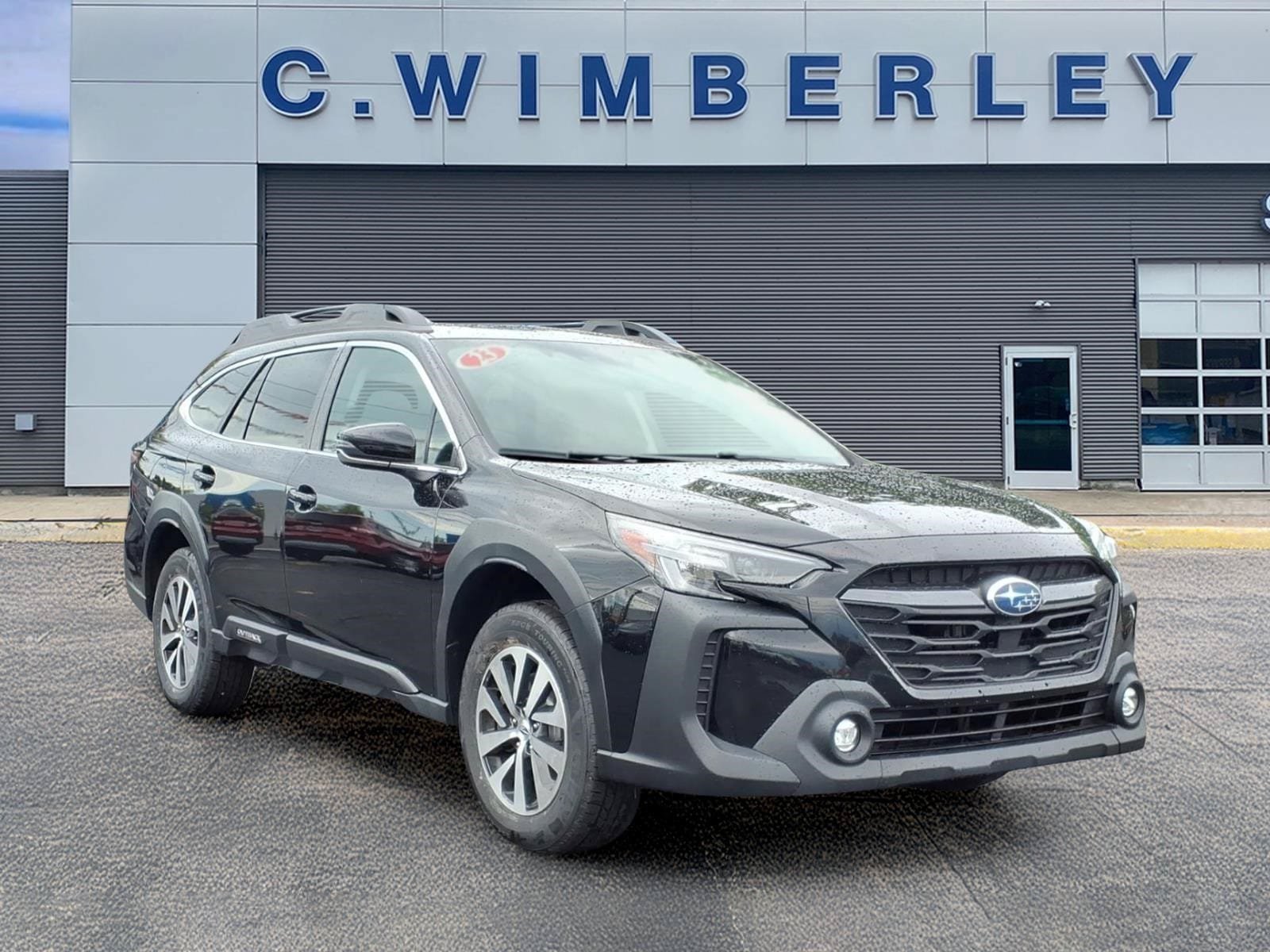 Used 2023 Subaru Outback Premium AWD/4WD image 1