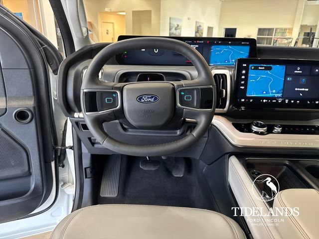 Certified 2025 Ford Expedition Active RWD image 17