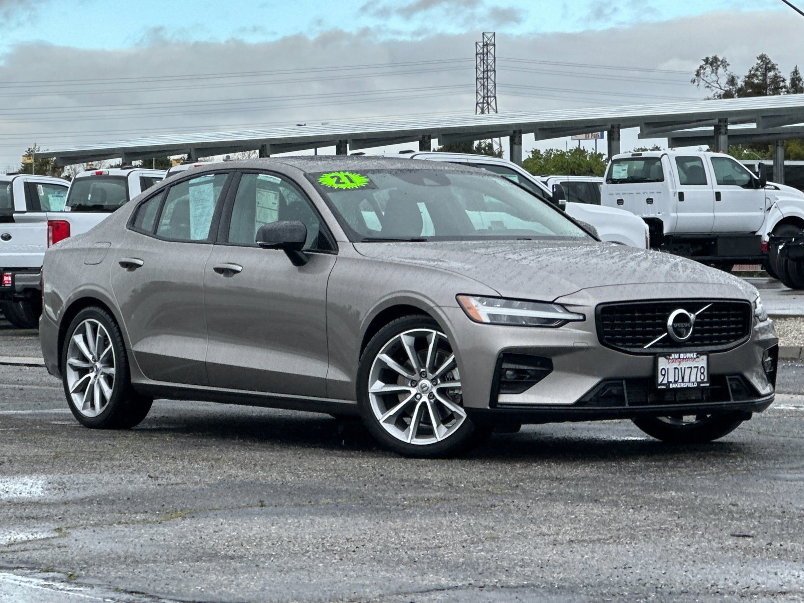 Used 2021 Volvo S60 T5 Momentum w/ Advanced Package image 8