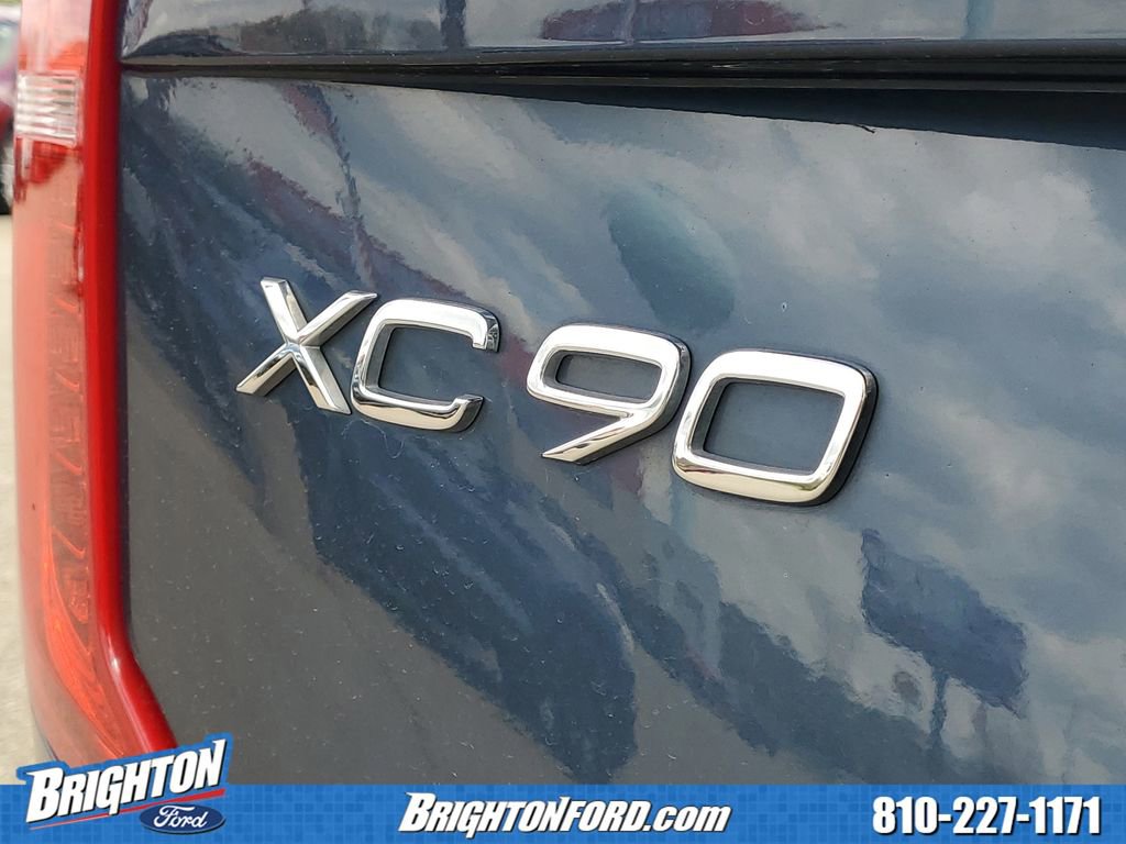 Used 2022 Volvo XC90 T5 Momentum w/ Climate Package AWD/4WD image 5