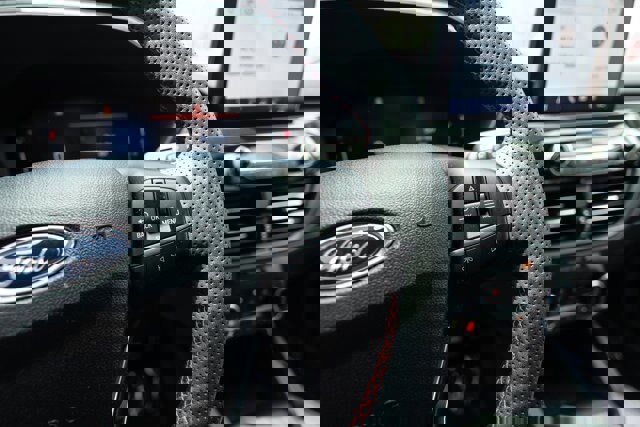 Certified 2023 Ford Escape ST-Line Select image 17